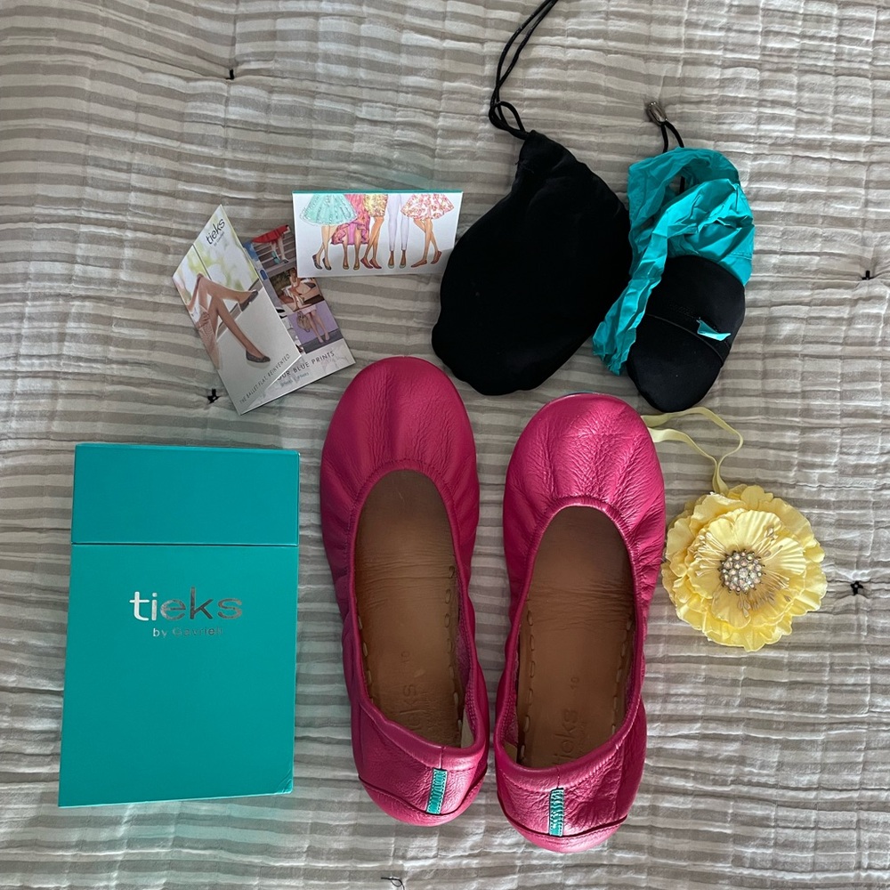 Fuschia Pink Tieks - Sz 10